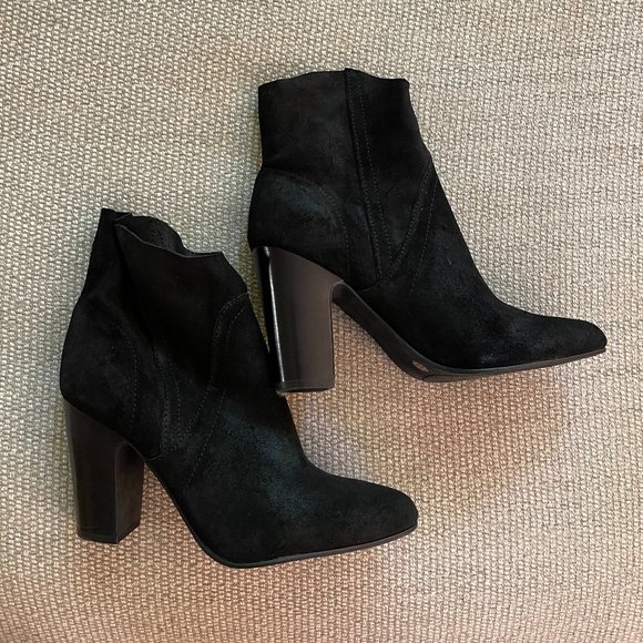Vince Camuto Shoes - Vince Camuto Creestal Black Western Ankle Booties